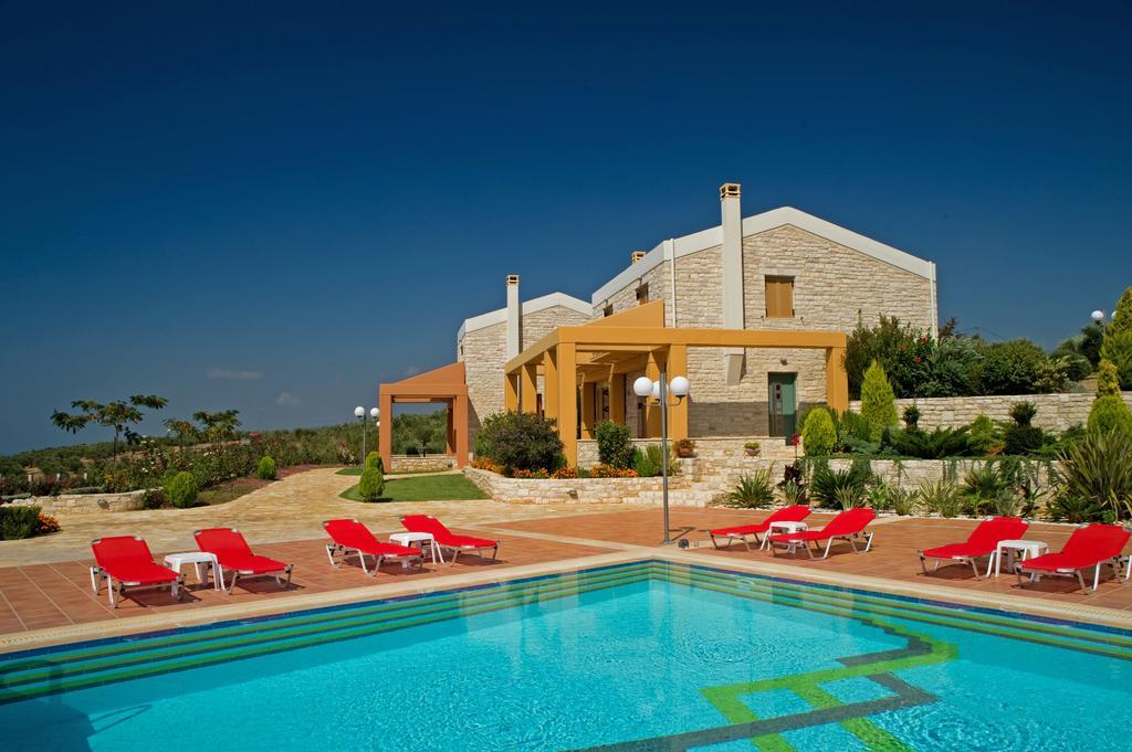Enastron Villas Kyparissia Exteriör bild