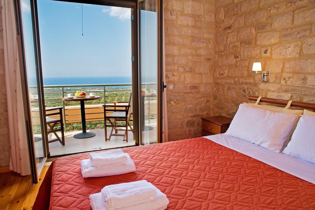 Enastron Villas Kyparissia Exteriör bild